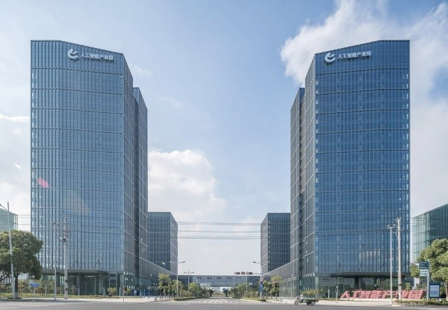 單人成軍?產業加速“聚變”